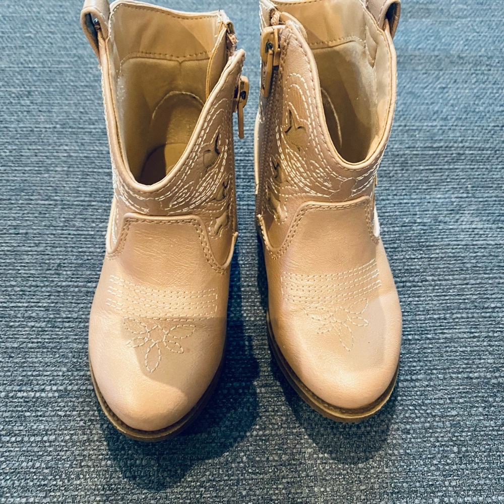 Cat & Jack Girl Boots - Toddler 7